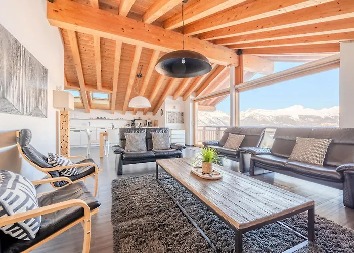 Ski Paradise Mountain & Luxe Apartments