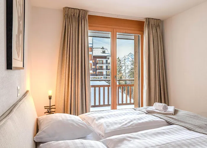 Ski Paradise Mountain & Luxe Apartments